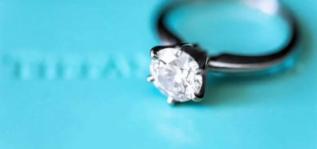 Diamond engagement ring